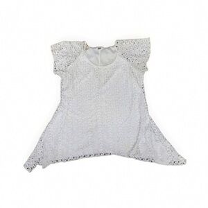 Women’s White Lace Flutter Sleeve Top